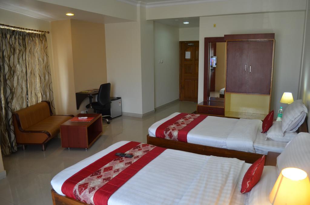 Hotel Rajdhani Regency Guwahati Room photo